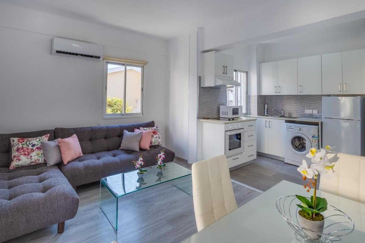 Apartmán Downtown Larnaca Exteriér fotografie